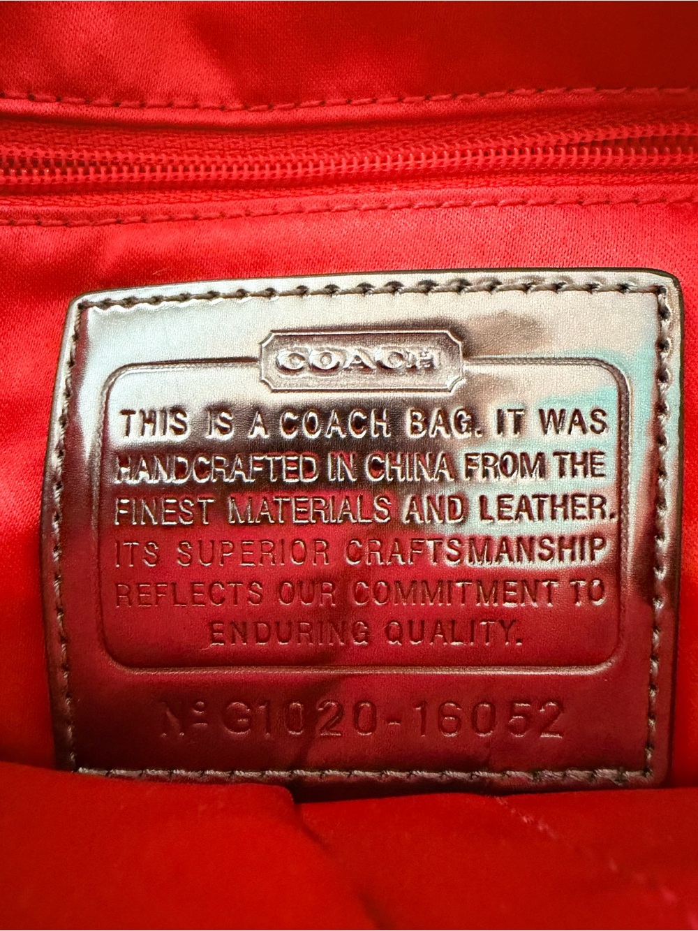 Coach Poppy Graffiti Glam Tote “I Am Poppy” Print Charm Shoulder Bag EUC - Picture 9 of 12